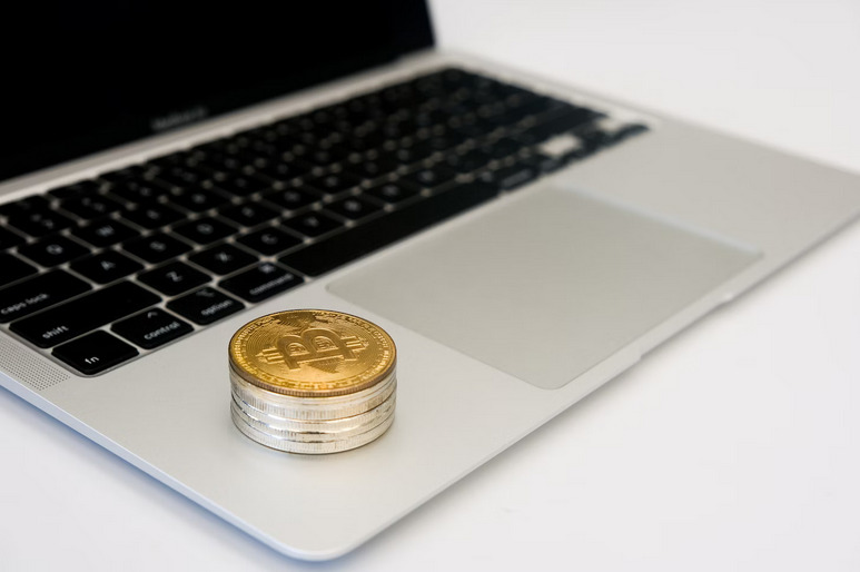 Transparency and Anonymity